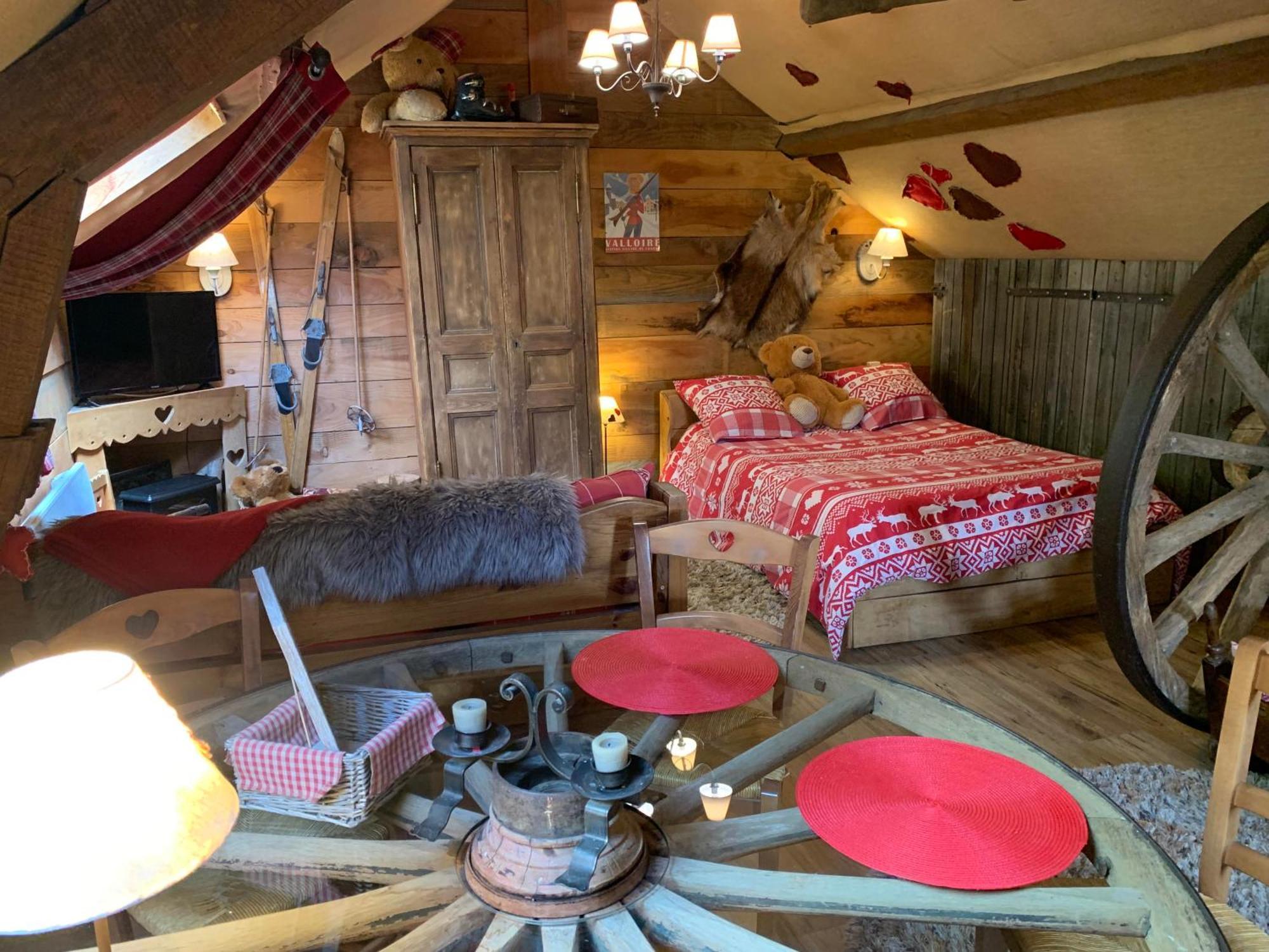 Gite "Le Refuge" Dans Un Domaine De 7Ha Au Calme Vimoutiers Zewnętrze zdjęcie
